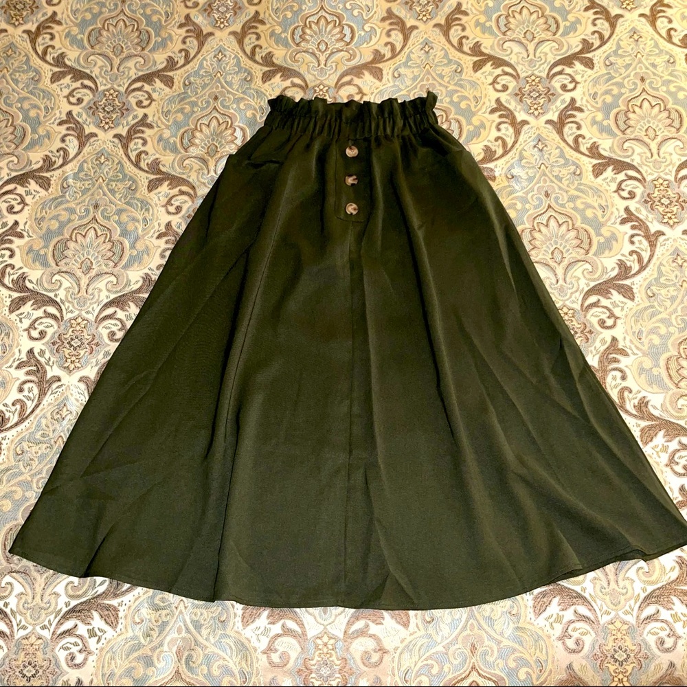Long skirt UNISEX size Small dark green SHEIN